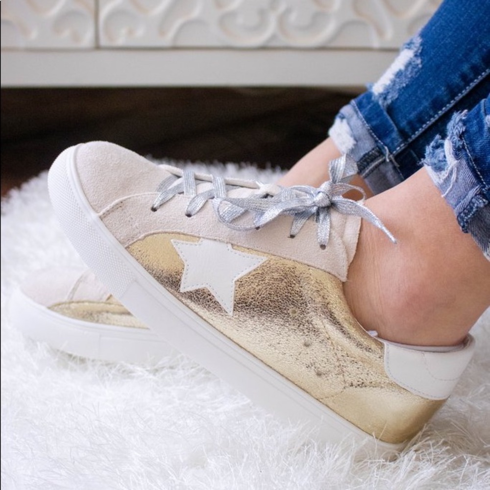 Starstruck Tennies-Gold NWOT